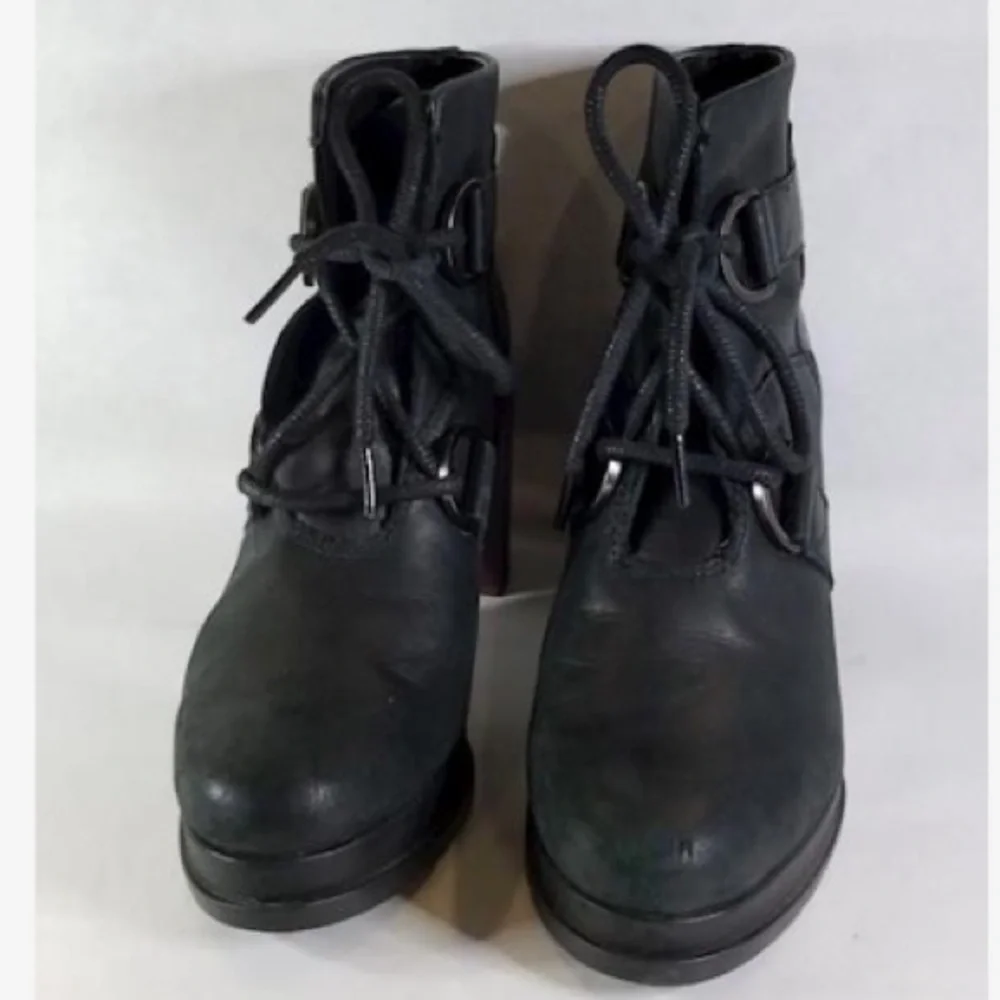 Amazing SOREL-W Margo Lace boots - Picture 4 of 16